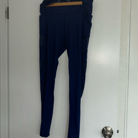 Kaira Active leggings, women’s L; gently used; bright blue/Ankle length - Picture 2 of 9